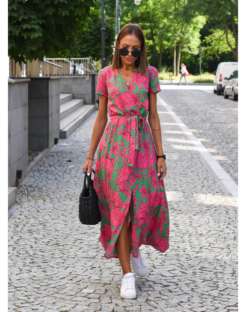 Julia | Rochie elegantă cu decolteu în V și croială avantajoasă