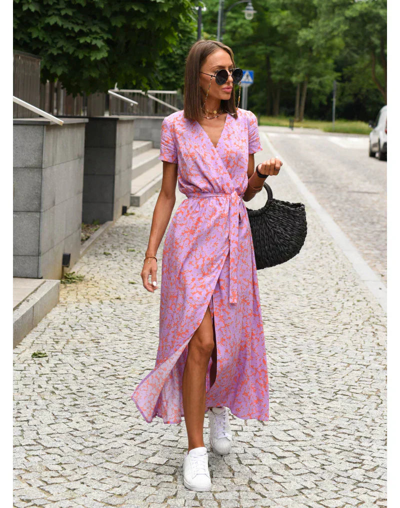 Julia | Rochie elegantă cu decolteu în V și croială avantajoasă